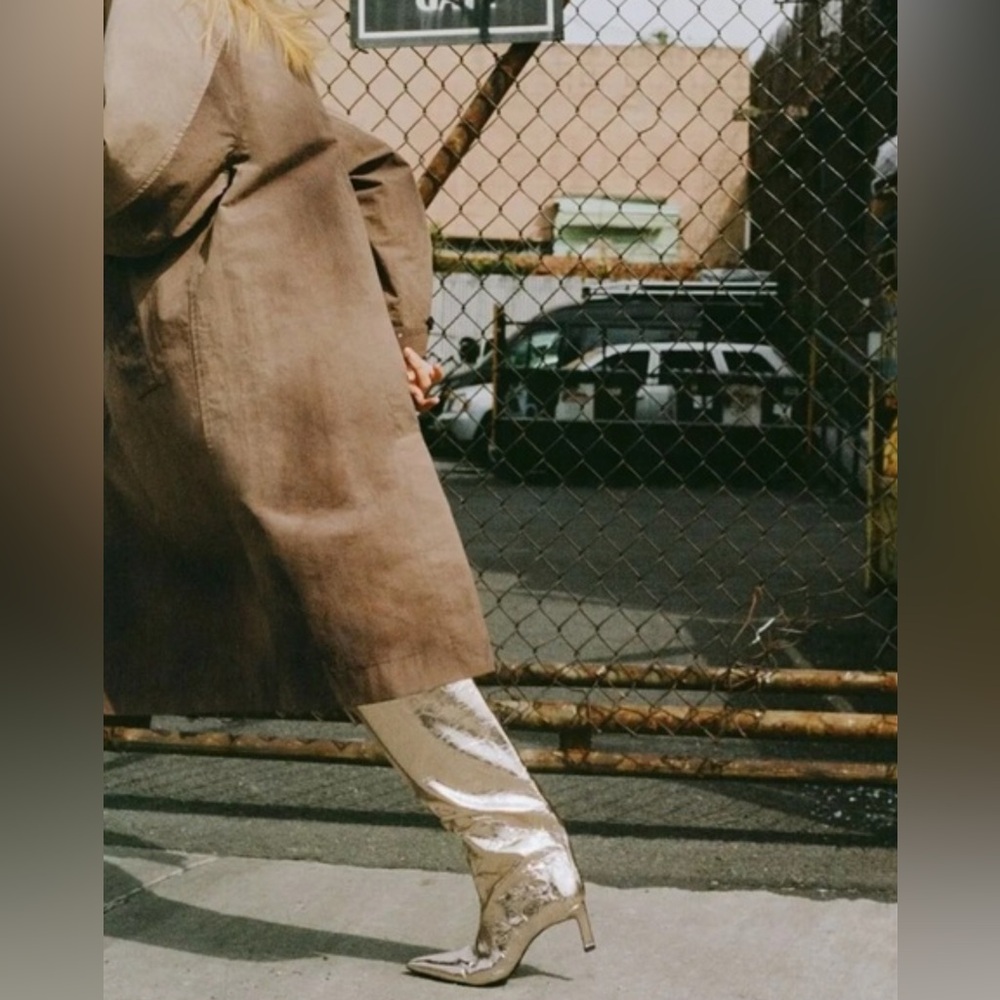 Zara METALLIC HIGH-HEEL BOOTS. Golden. Size 6. New with Tags. - Picture 2 of 7